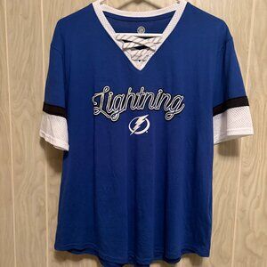 TAMPA BAY LIGHTNING WOMANS SHORT SLEEVE JERSEY OFFICIALLY LICENSED PRODUCT.